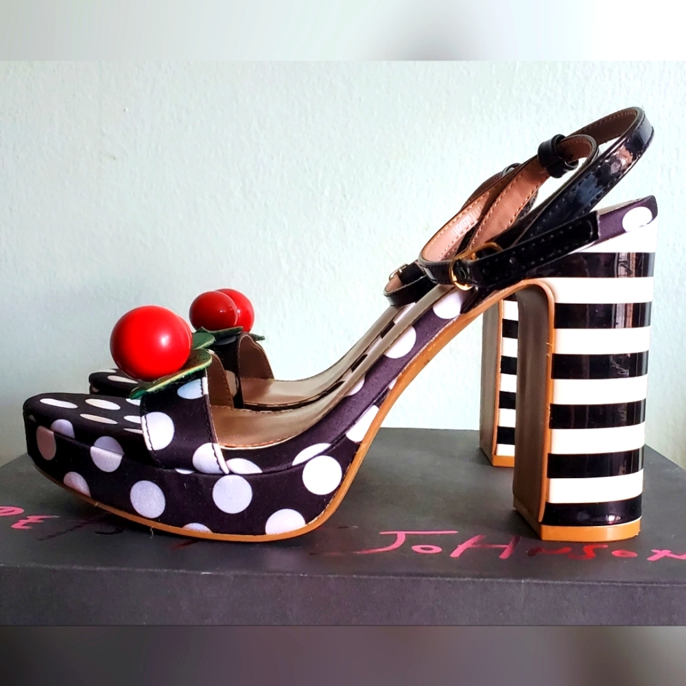 Betsey Johnson Judson Black&White Polka Dot Block Heel Platform Sandals Size 5.5